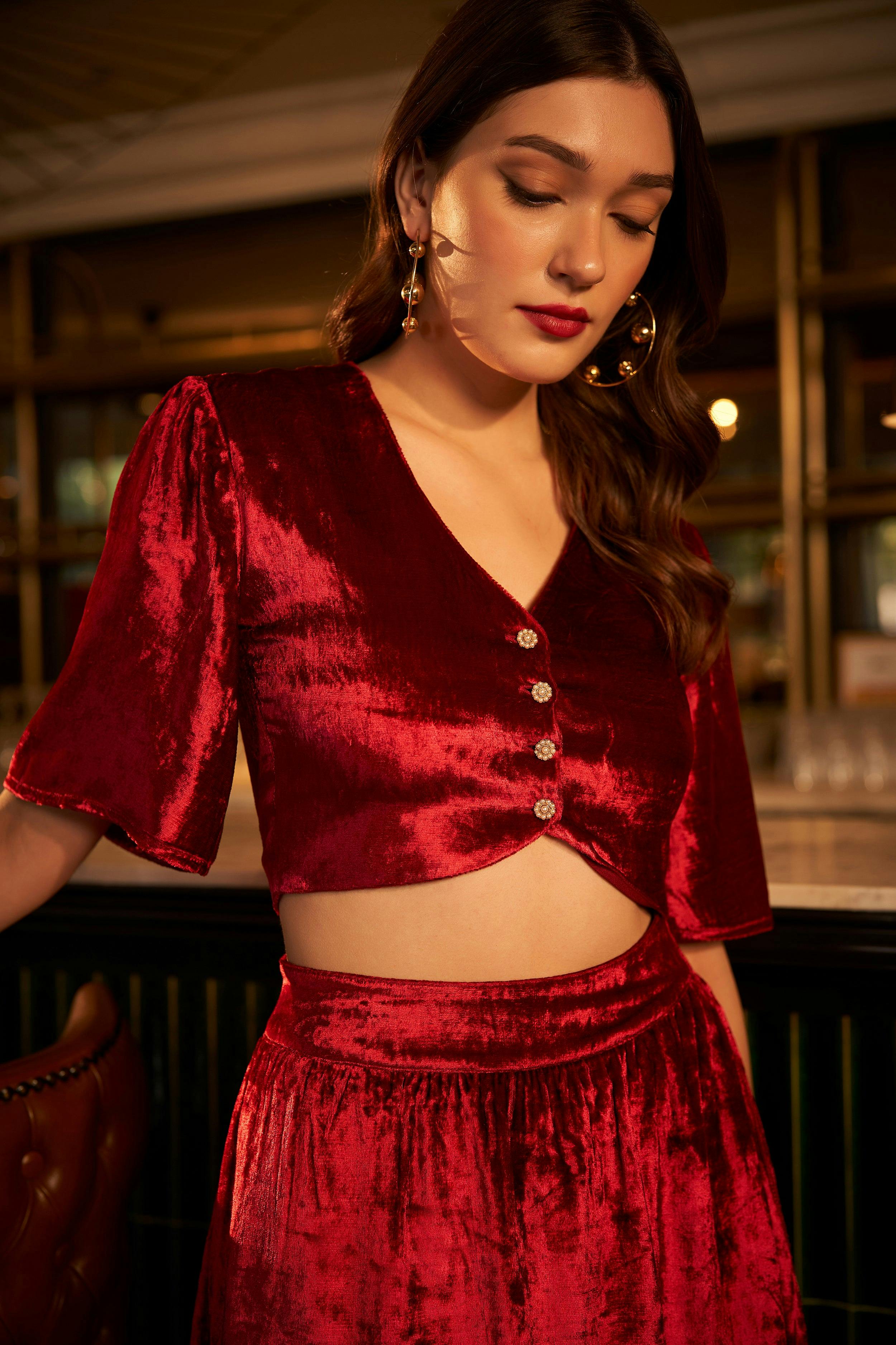 Thumbnail preview #1 for BELLA VELVET CROP TOP