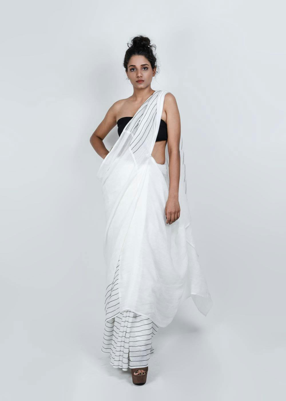 Thumbnail preview #3 for ATBW - White Zipper Saree