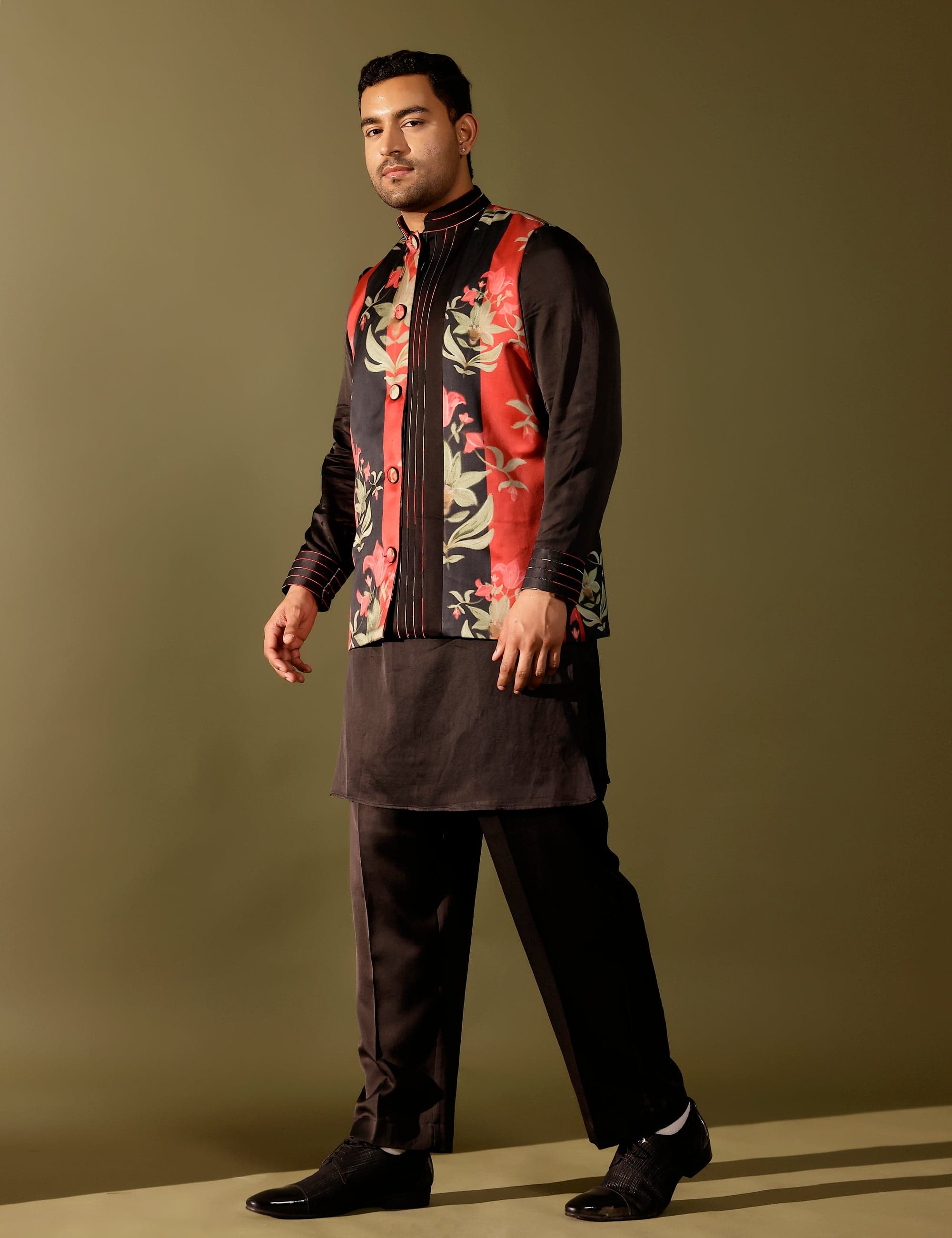 Thumbnail preview #1 for Manek Kurta set with Jacket