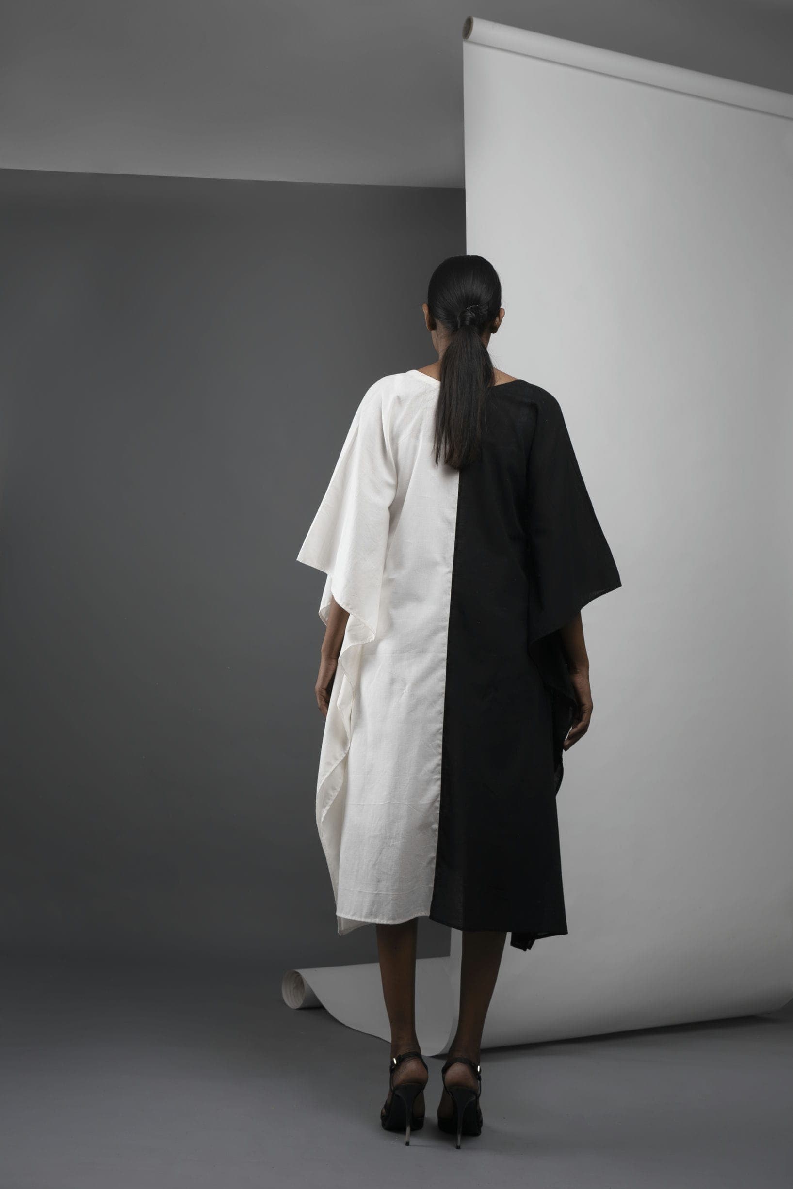 Thumbnail preview #2 for ATBW - Black & White Kaftan