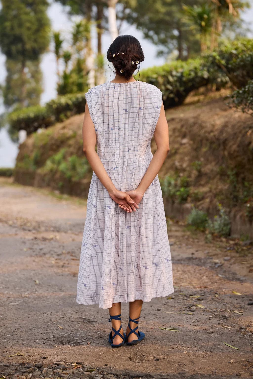 Thumbnail preview #6 for Himadri Dress