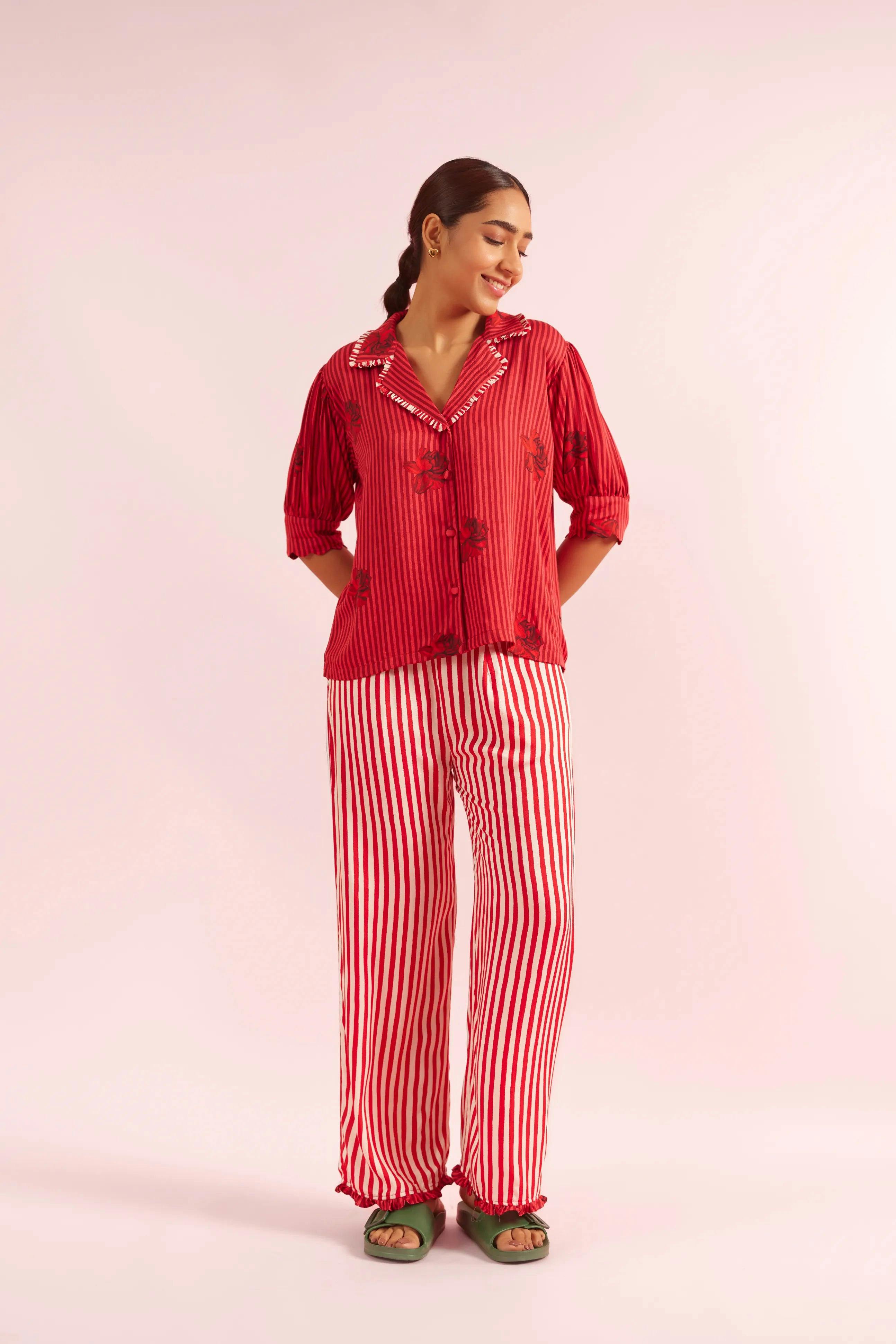 Mad Love Dreamy Lounge to Sleep Pajama set, a product by Sleeplove