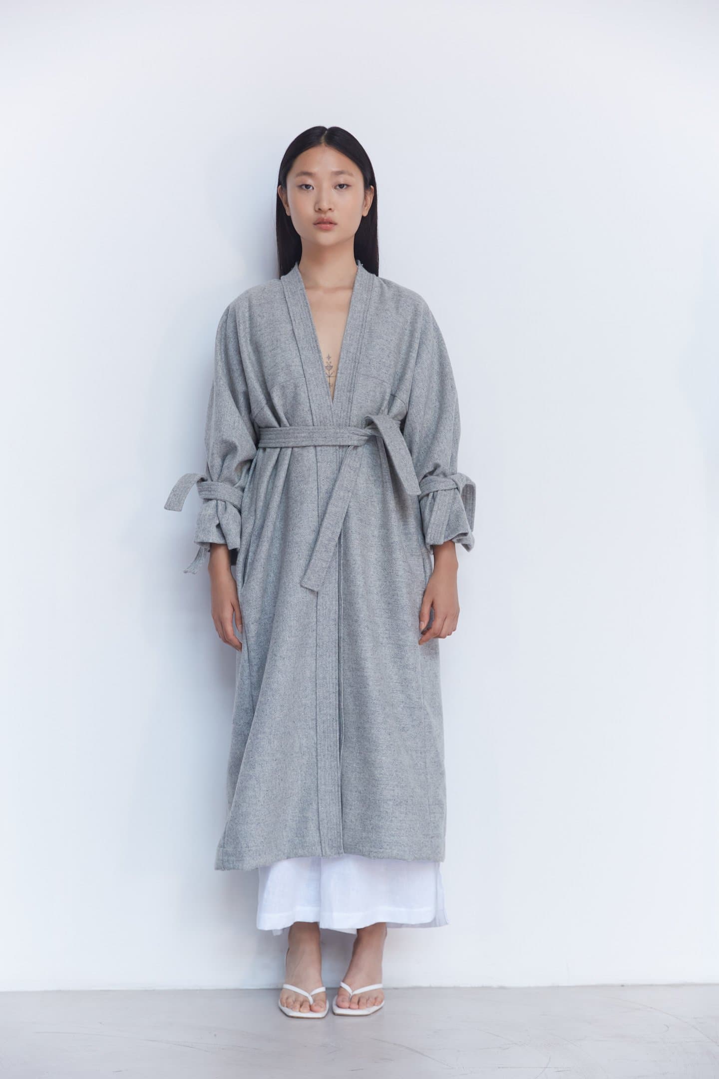 Item 001 Mid Grey, a product by Studio cumbre