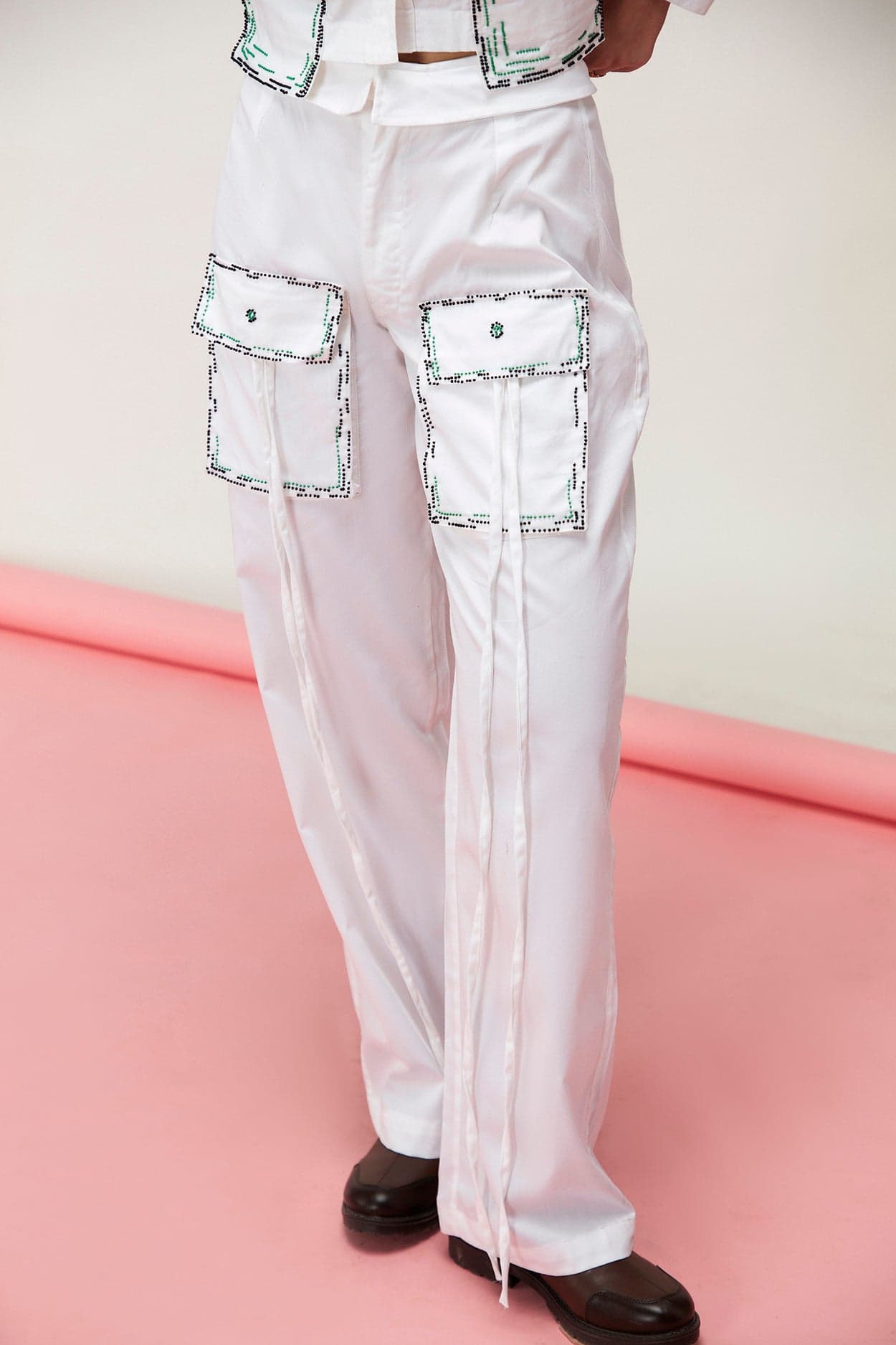Thumbnail preview #2 for Blanc cargo set