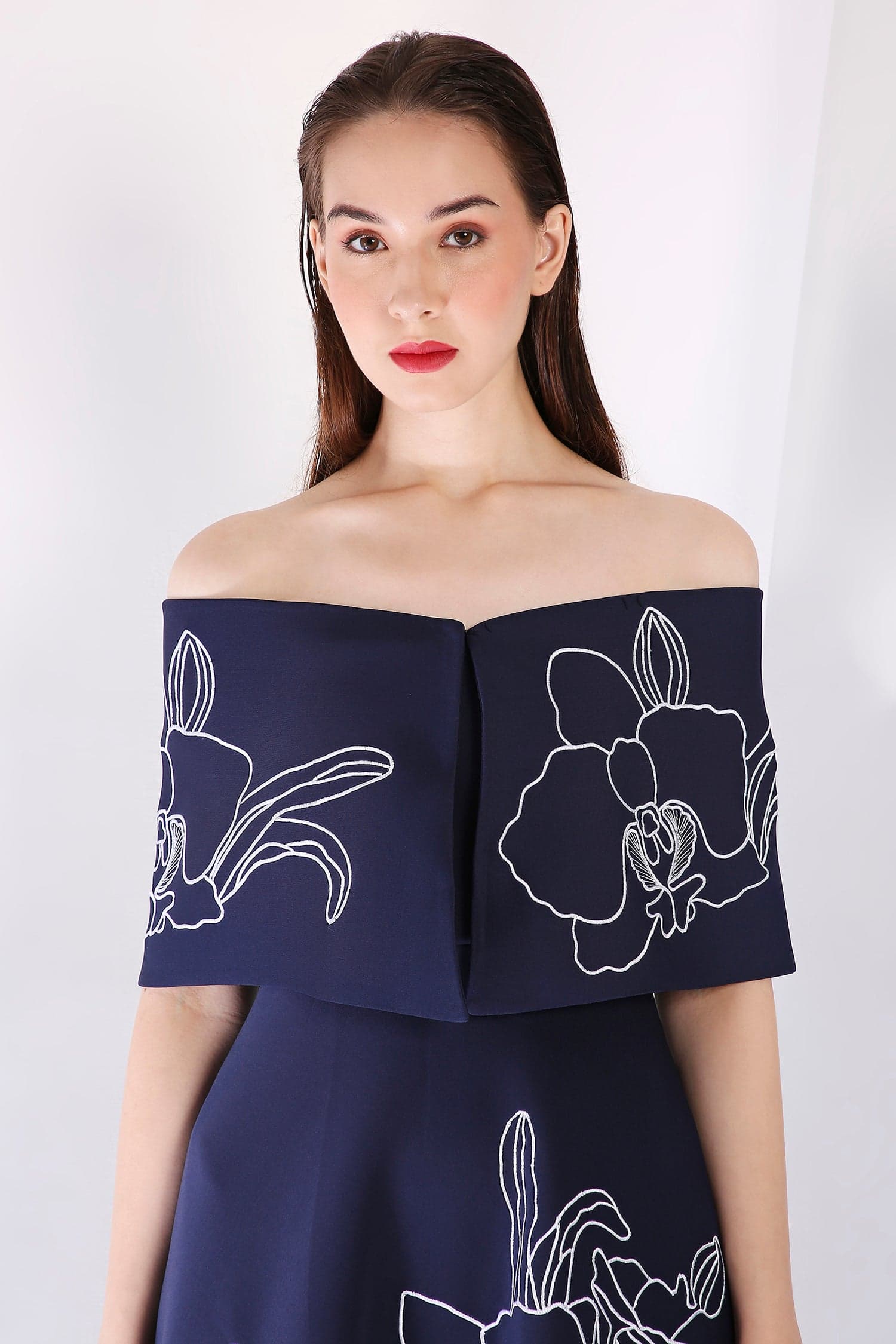 Thumbnail preview #1 for Midnight Vero + Embroidered Wrap