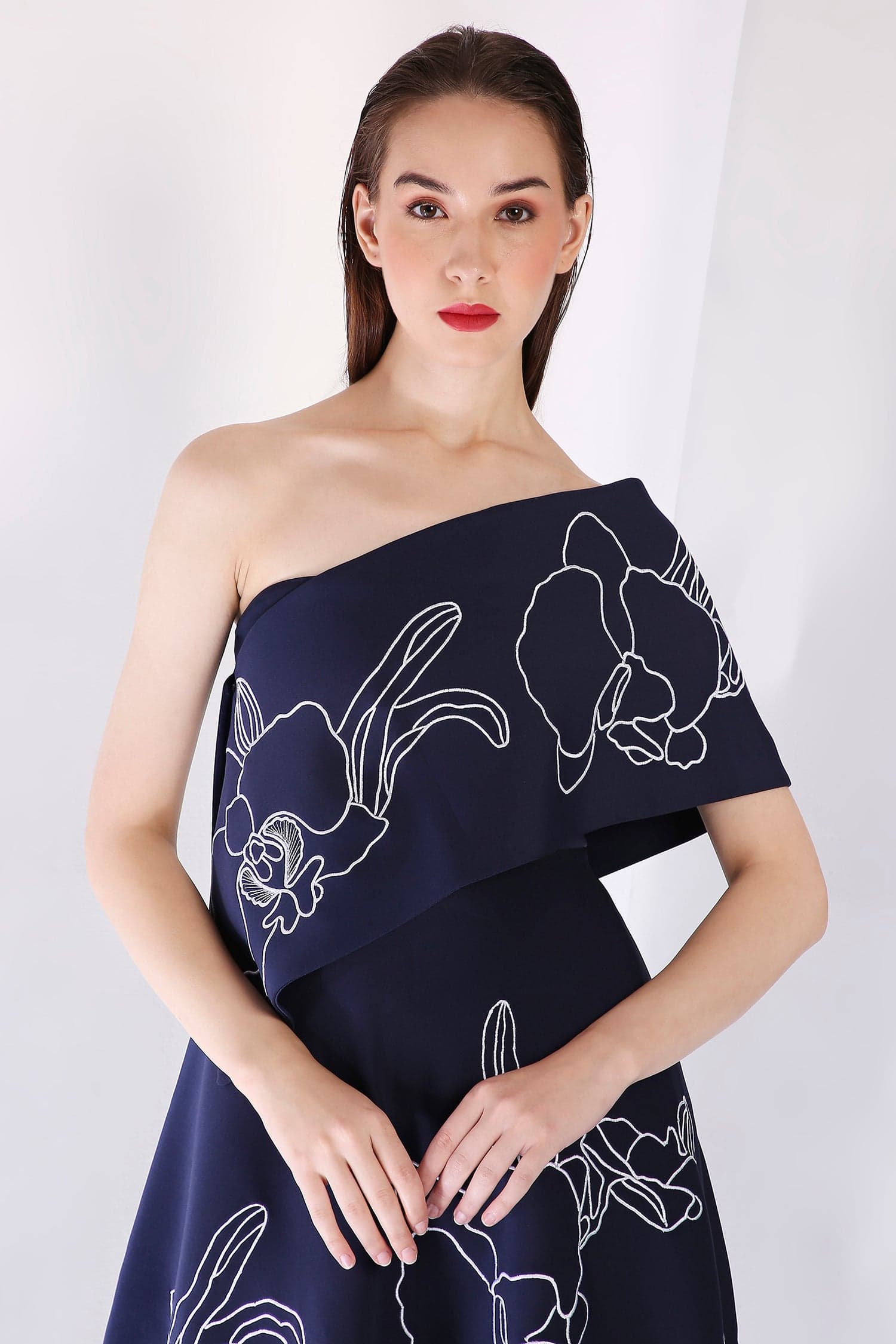 Thumbnail preview #5 for Midnight Vero + Embroidered Wrap