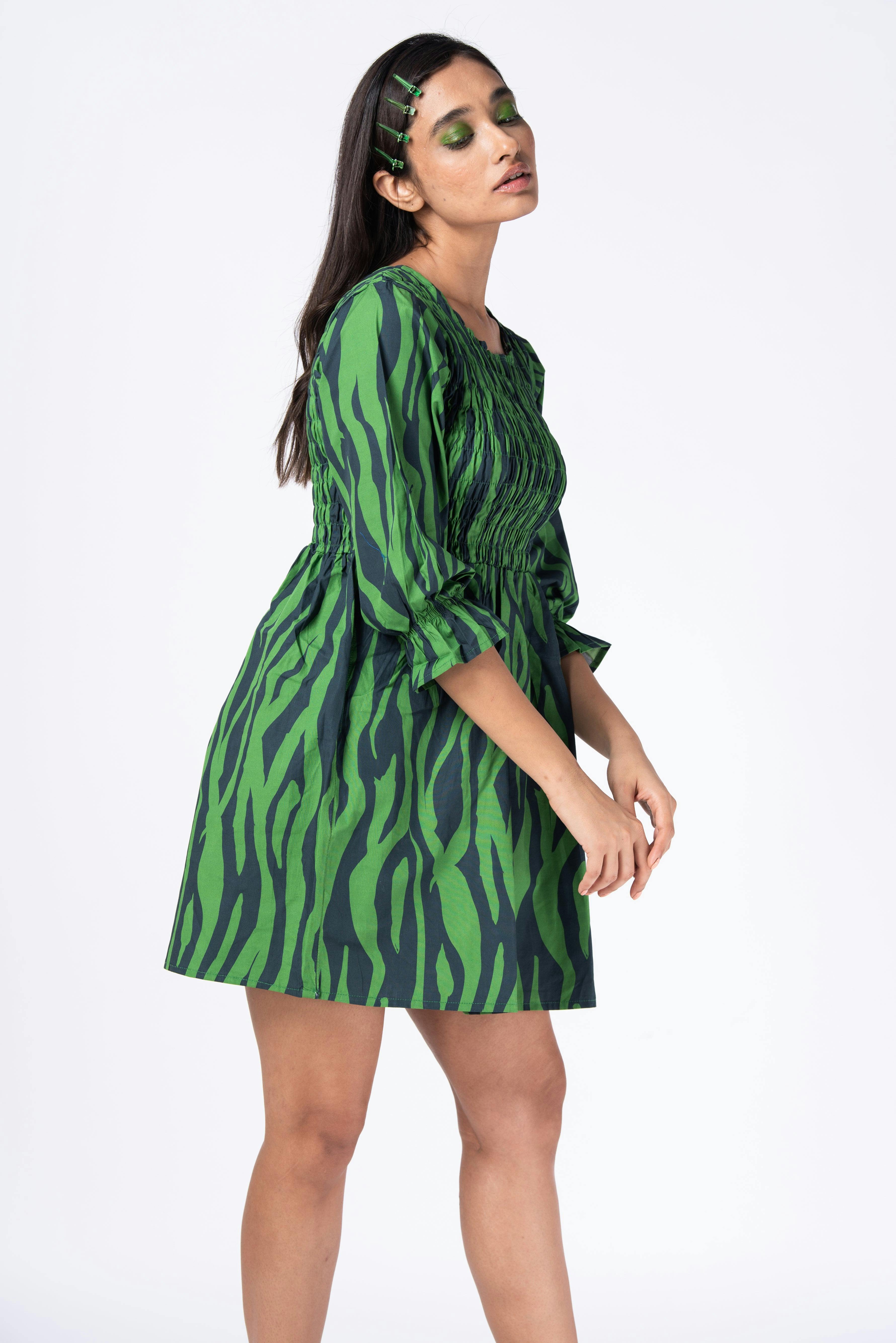 Thumbnail preview #1 for Zebra lines [elasticated dress]