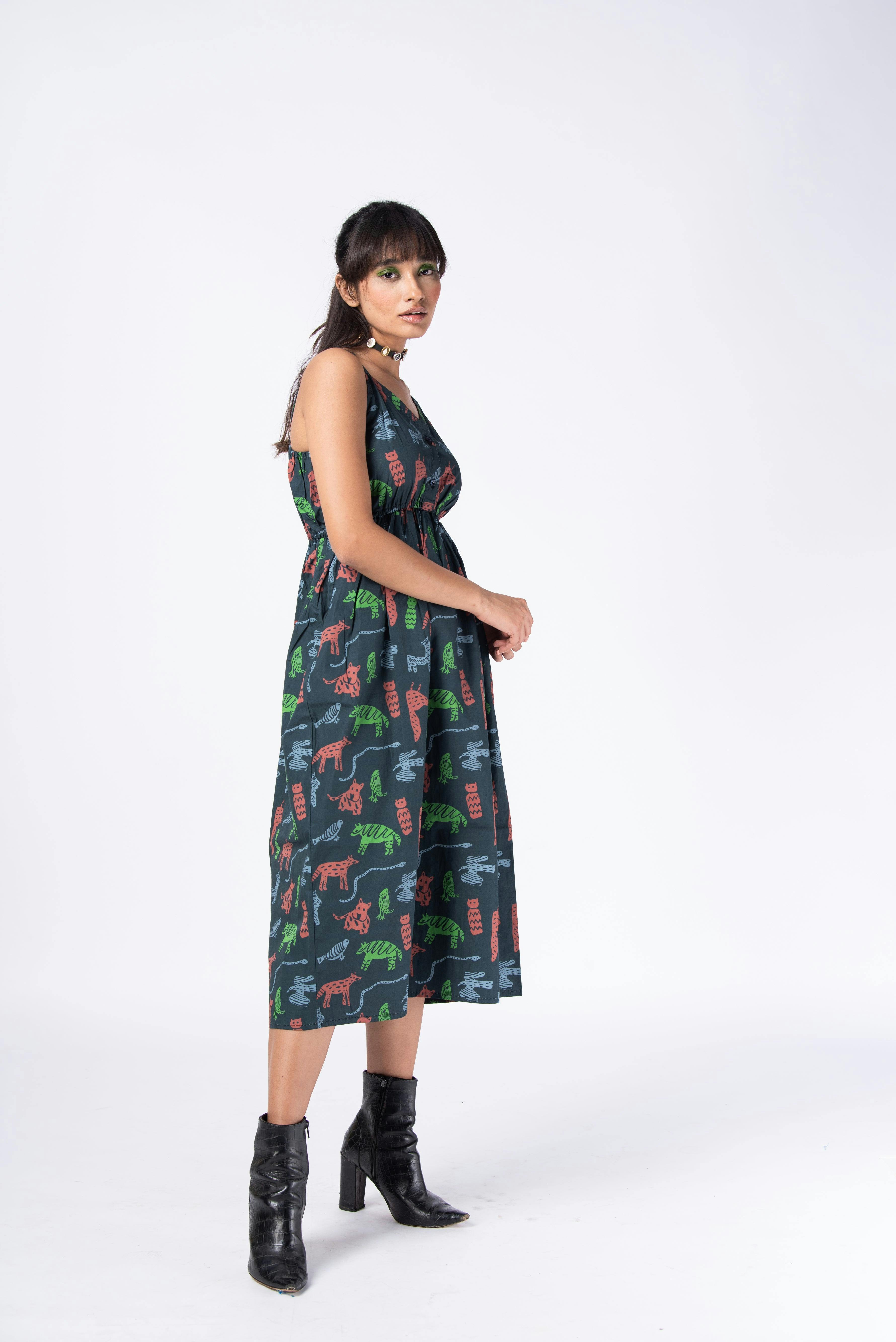 Jungle [cut sleeves midi], a product by Radharaman