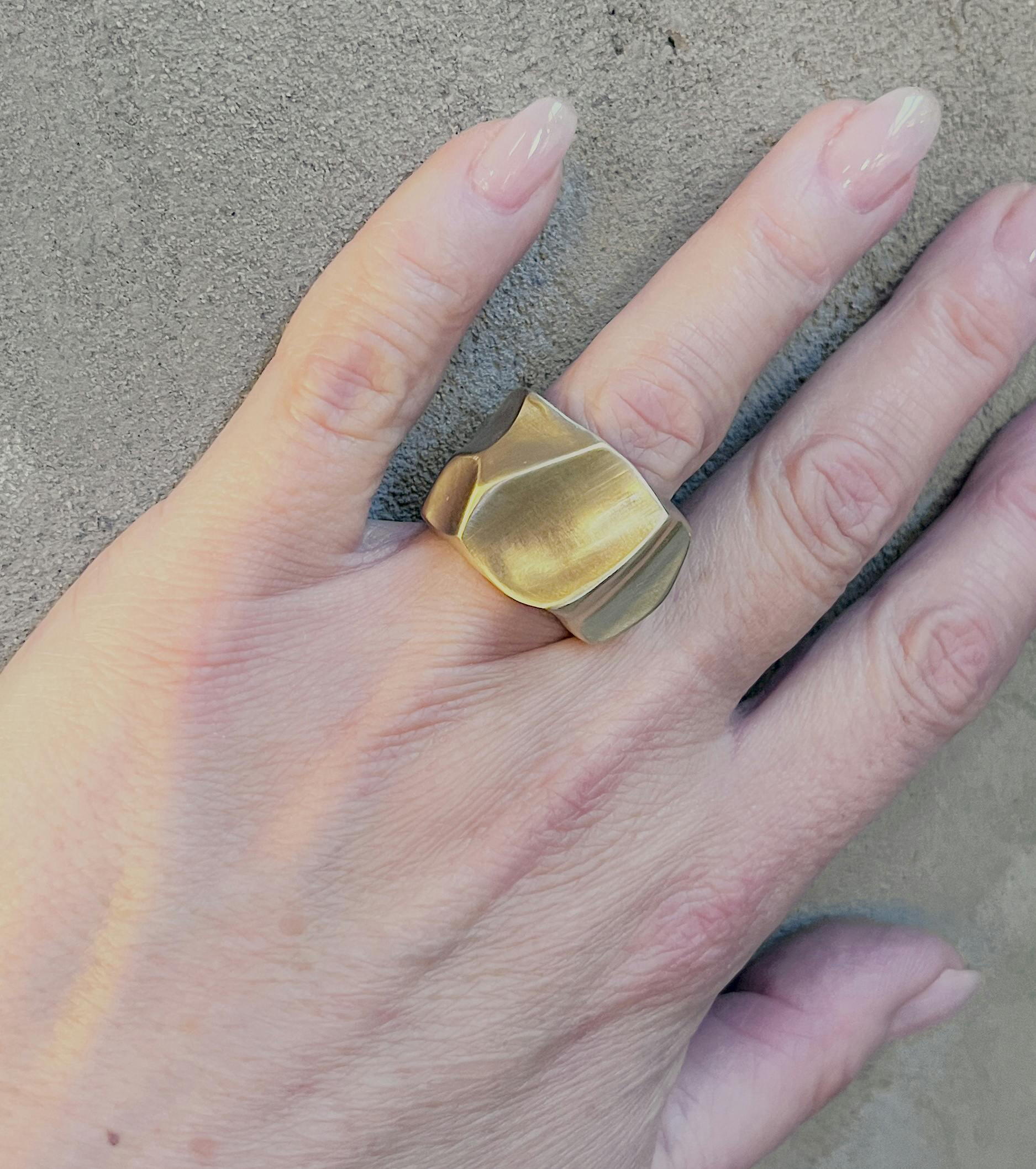 Thumbnail preview #0 for Onda Ring