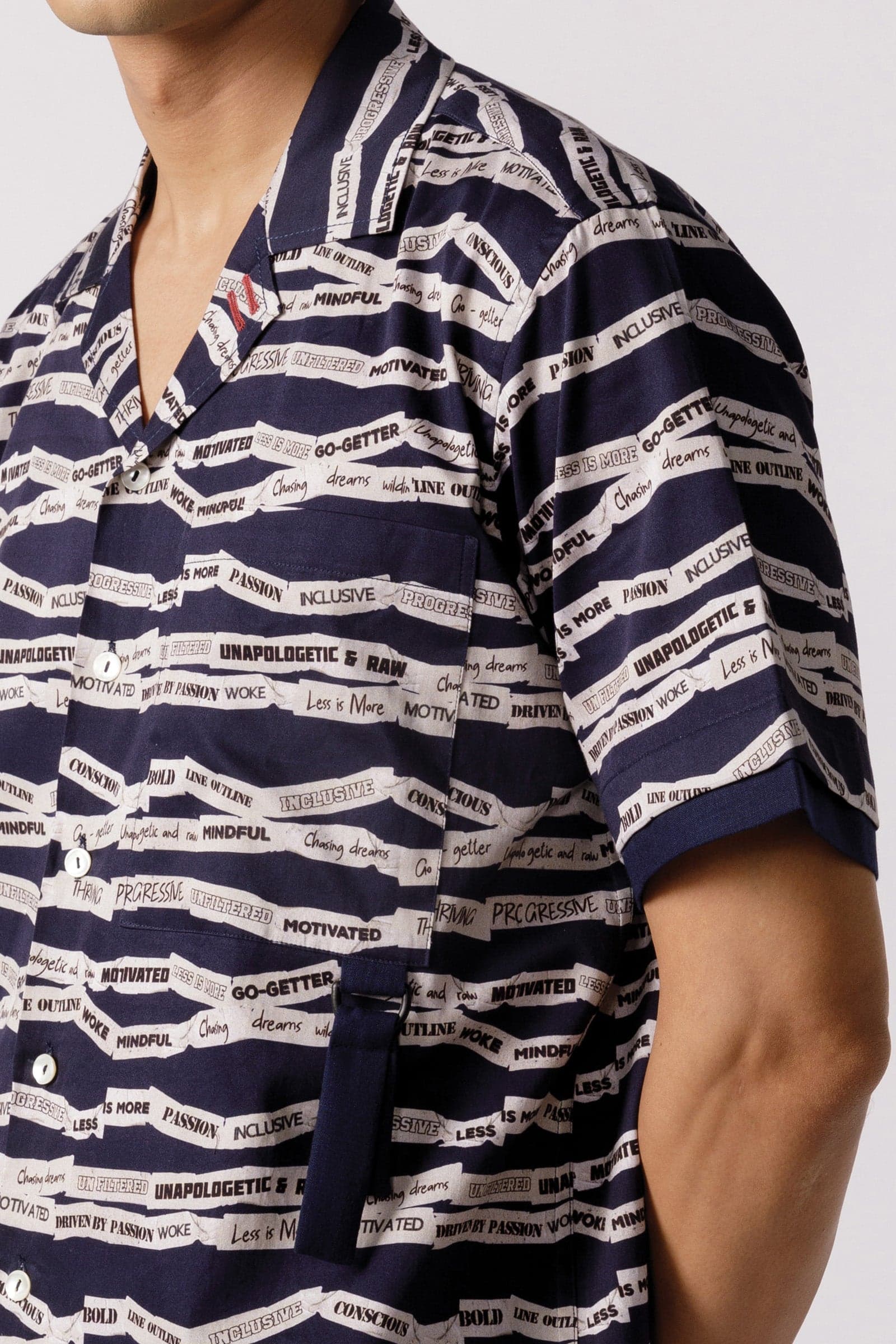 Thumbnail preview #2 for Scratchy print resort shirt