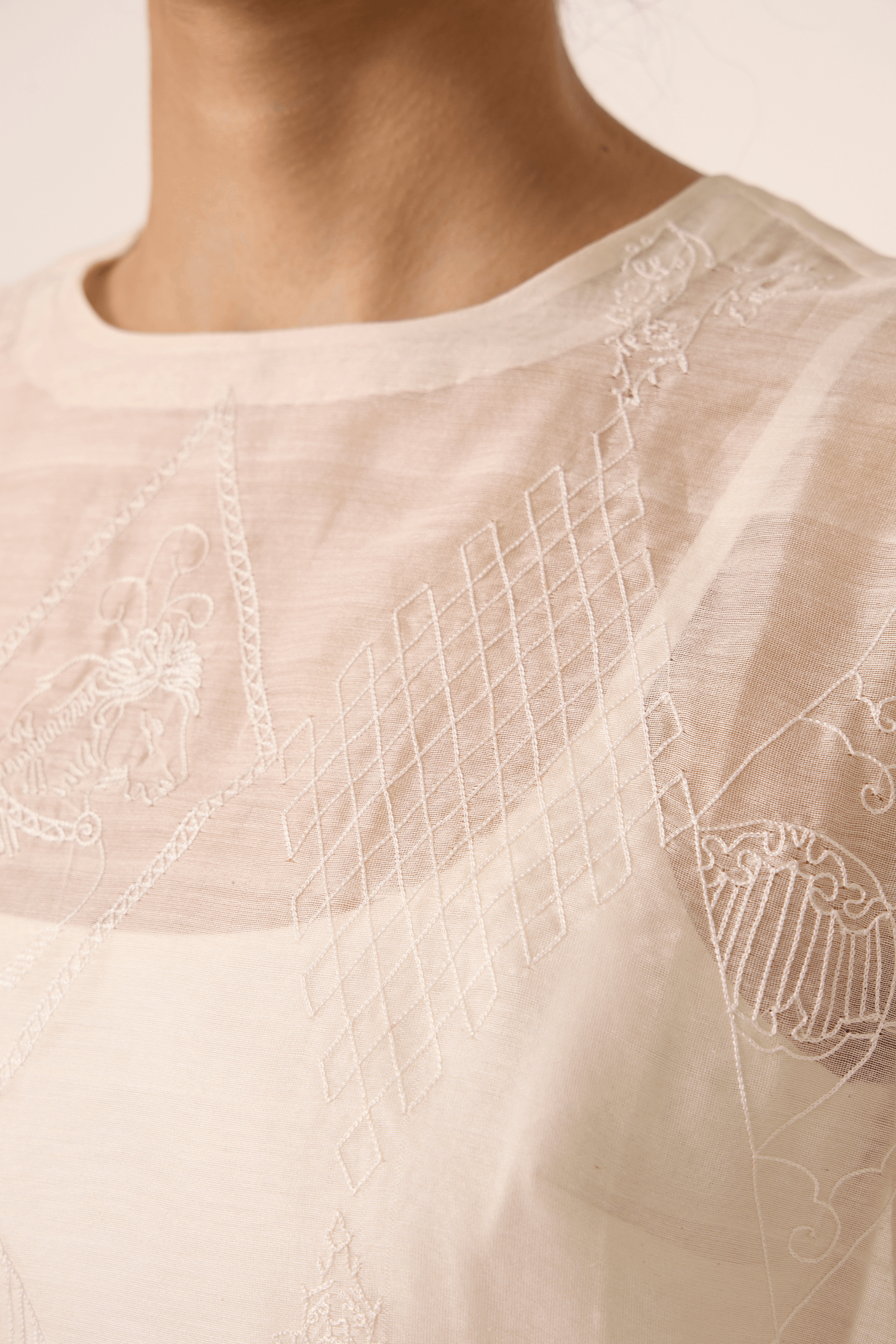 Thumbnail preview #2 for Sahir Handwoven Embroidered Set