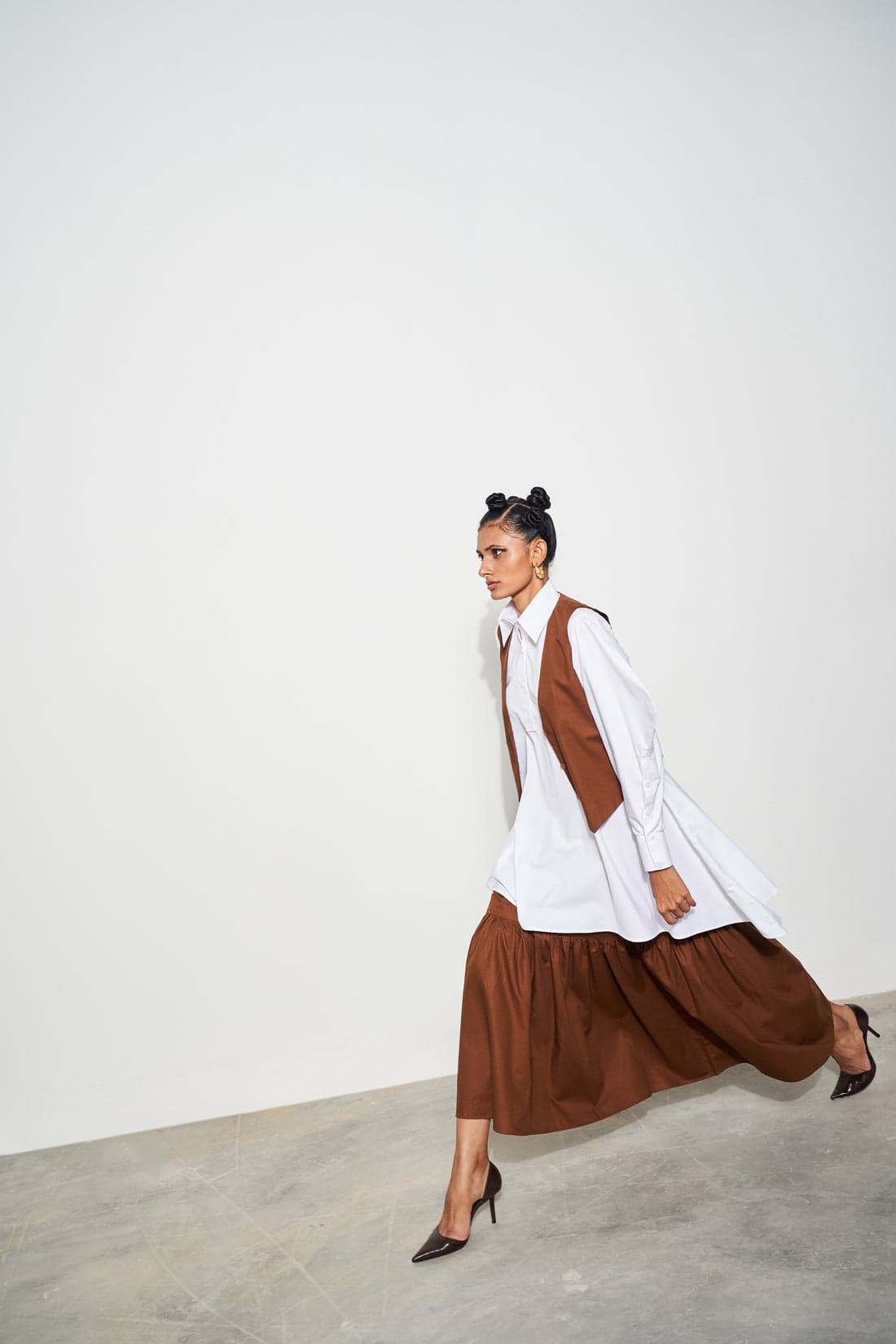 Thumbnail preview #1 for Asymmetric  White Shirt