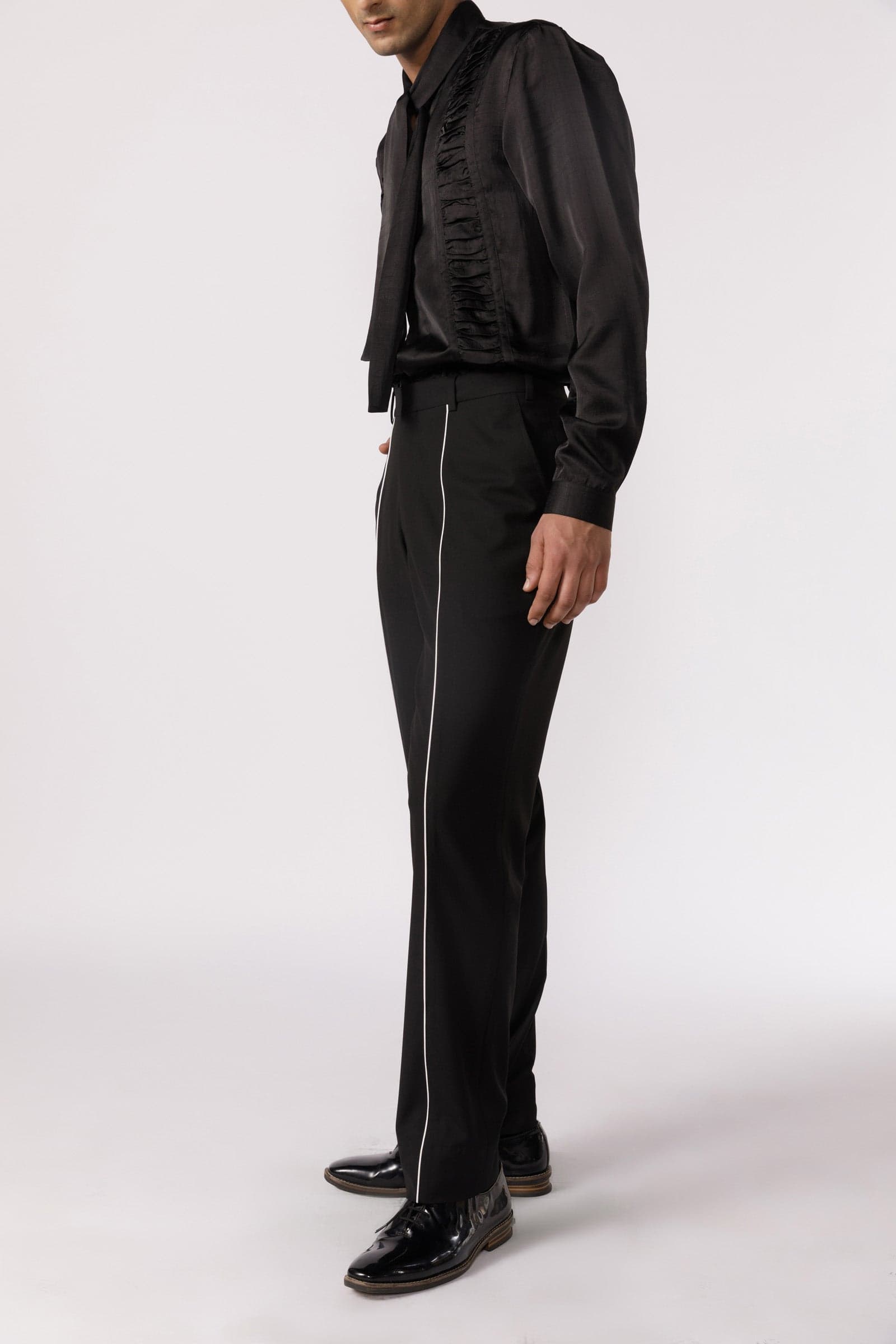 Contrast piping pants, a product by Line Outline