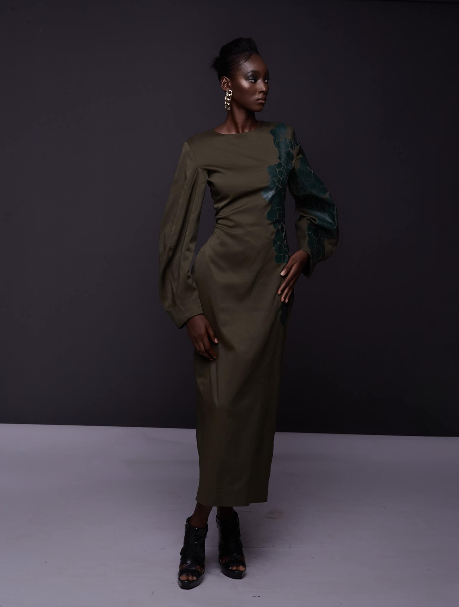 Thumbnail preview #1 for The Deddeh dress