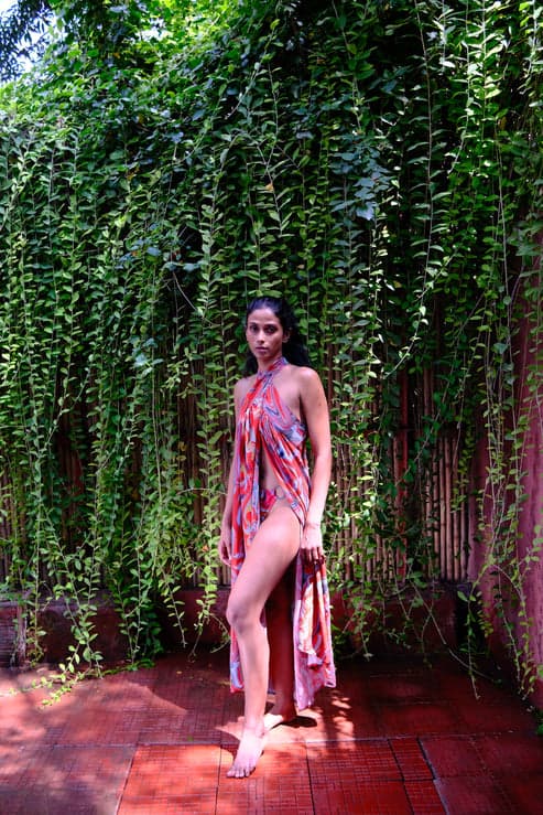 Thumbnail preview #1 for Cayenne Wave Long Tie Up Sarong