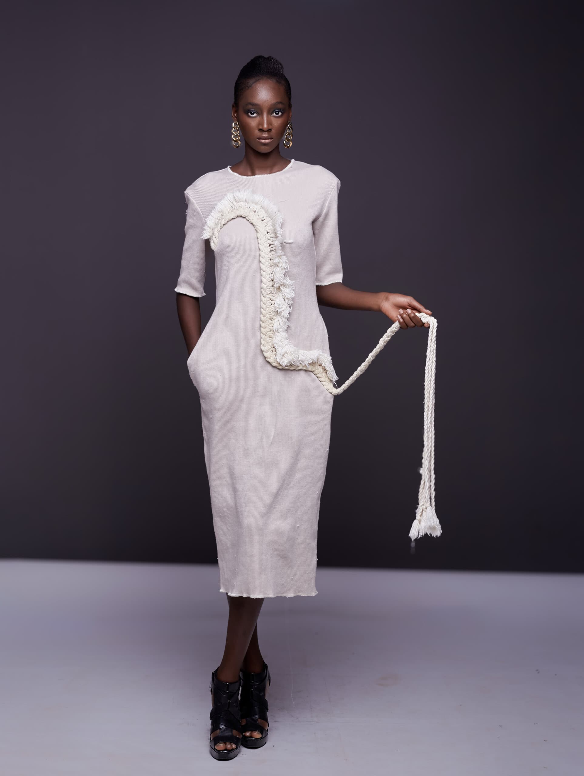 Thumbnail preview #1 for The Tellewoyan Knit dress