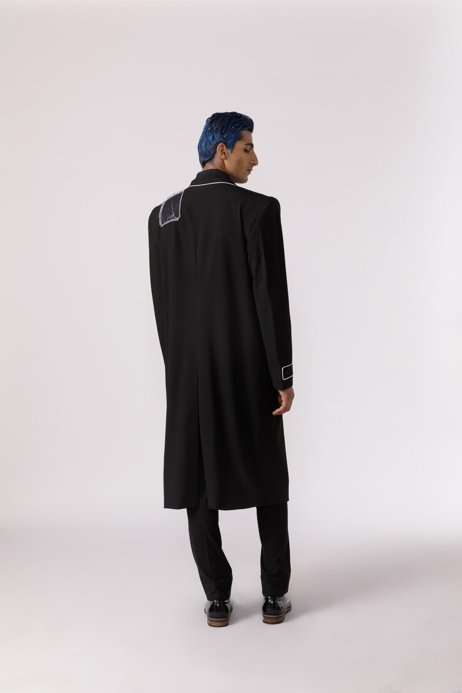 Thumbnail preview #4 for Streamlined patchwork trench