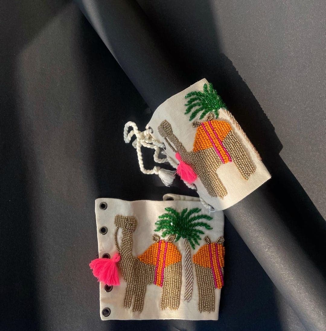 Thumbnail preview #2 for Camel Ride Cuffs