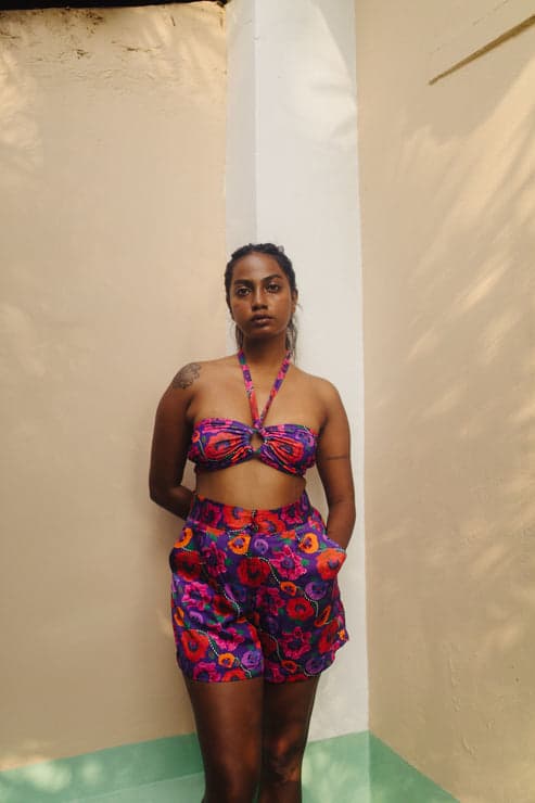 Thumbnail preview #3 for Oriental Poppy High Waist Shorts With Side Pockets
