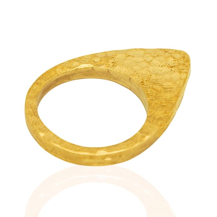 Aminia Ring, a product by Adele Dejak